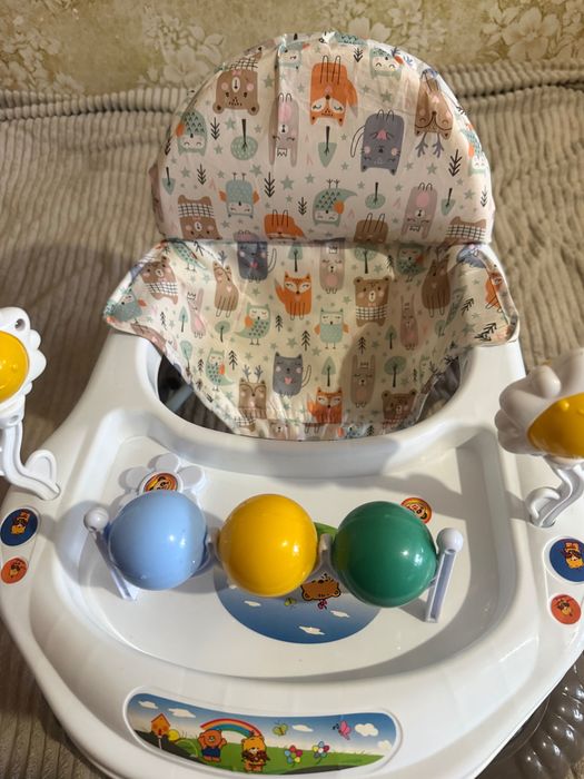 Ходунки дитячі підійдуть як для дівчинки так і для хлопчика