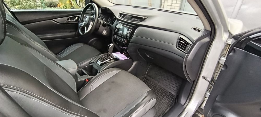 Продам Nissan Rogue 2016