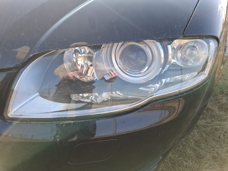 Lampy przednie a4b7 ksenon