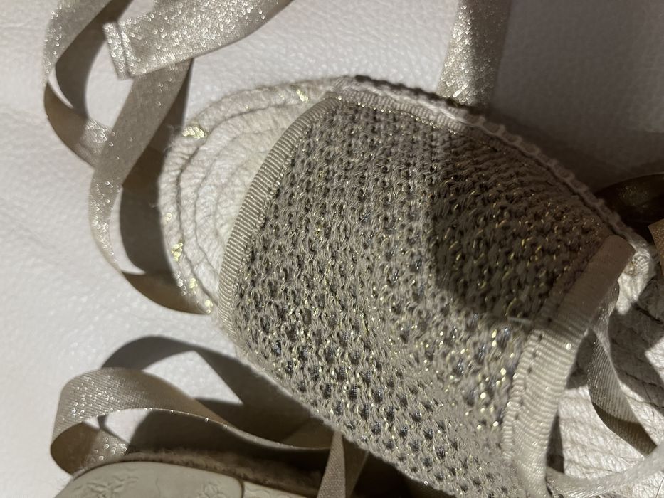 Złote espadryle 38 nowe / buty na koturnie