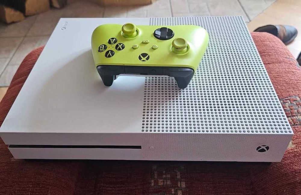 Xbox One S 500 MB