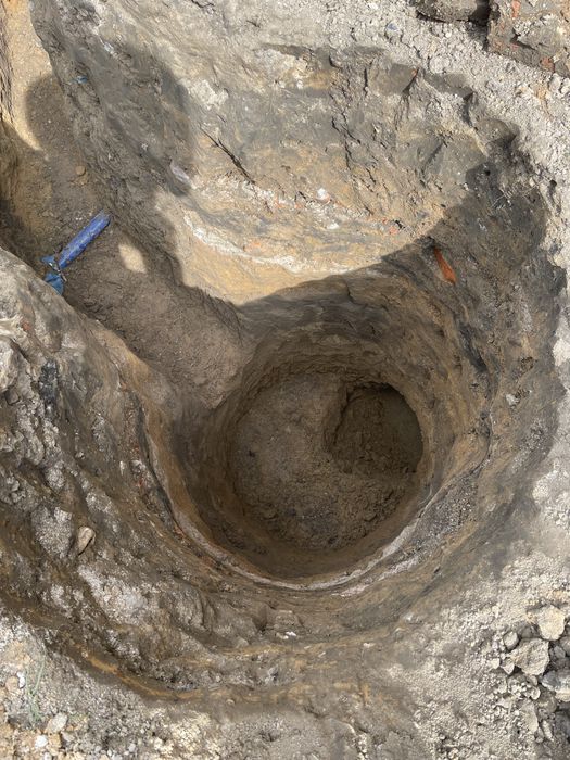 Roboty ziemne,Uslugi minikoparką,wywrotką