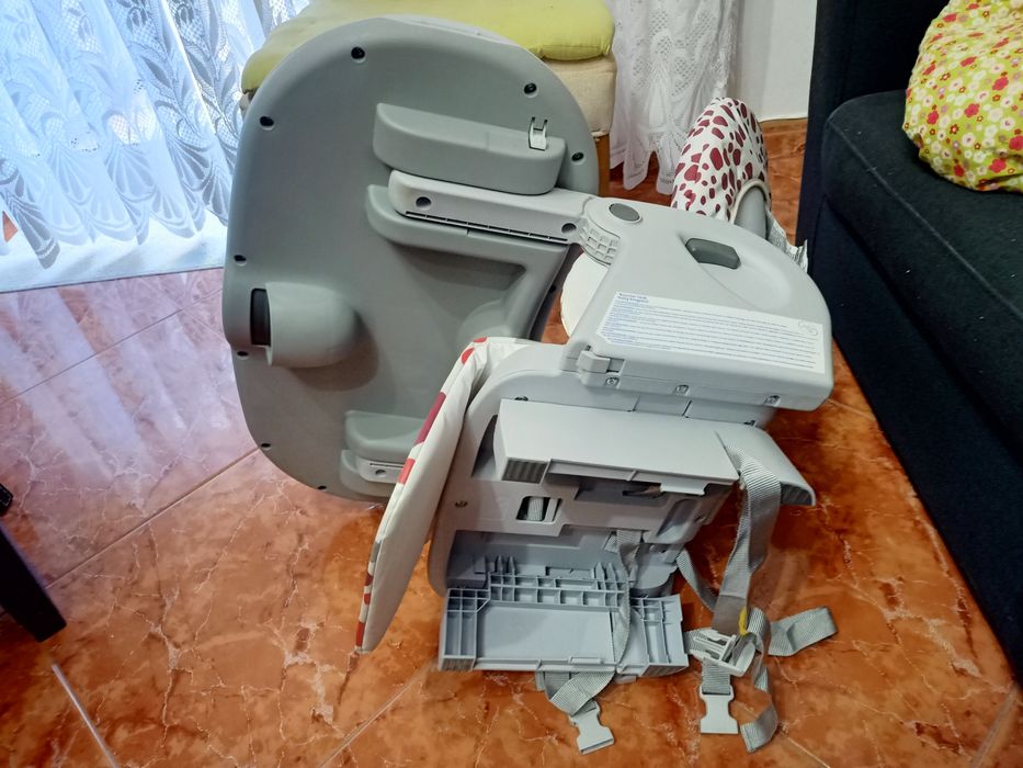 Cadeira de papa refeição Chicco para bebé casa quarto apartamento vivenda carro.