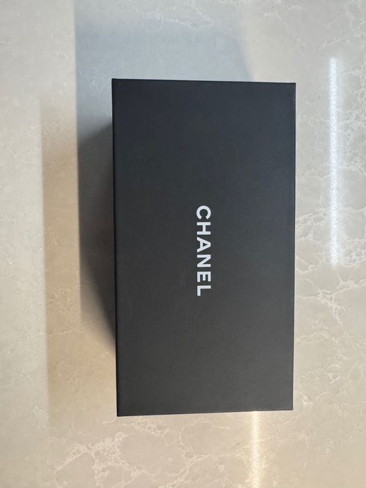 Продам оригінальну оправу Chanel з футляром та коробкою