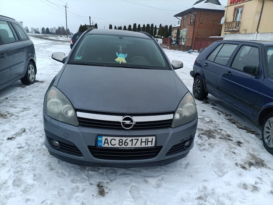 Продам автомобіль Опель Астра Н