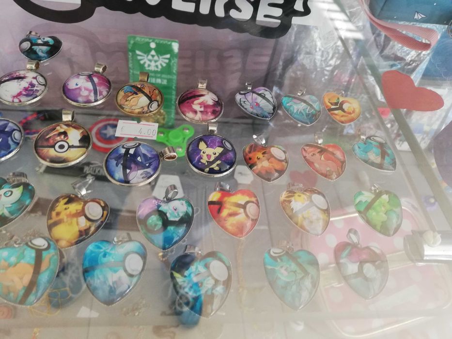 Colar series, filmes e anime