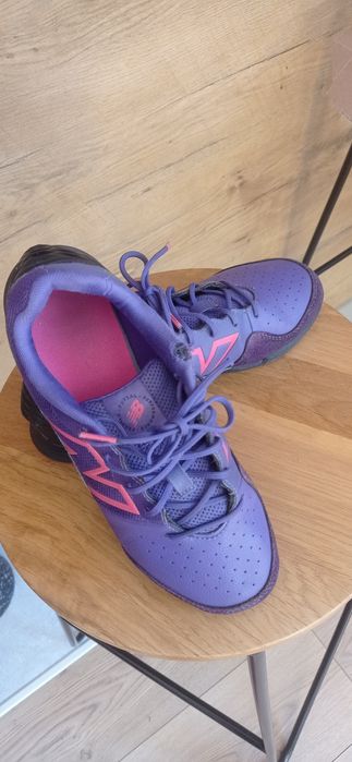 Halówki buty sportowe New Balance 37