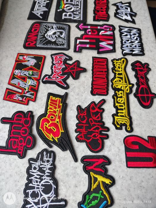 Наклейки Стильні з нанесенням праски