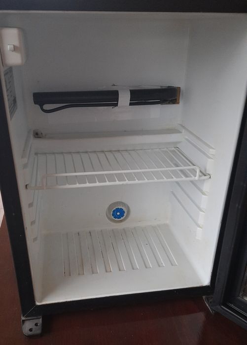 Мини бар холодильник VAUST MB35