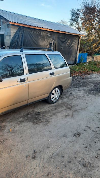 Ваз2111  автомобіль