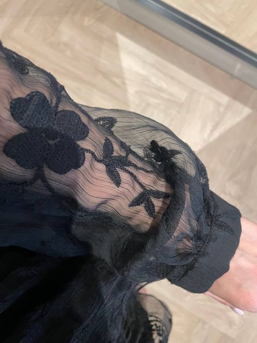 Дуже гарна сукня M в стилі zimmermann