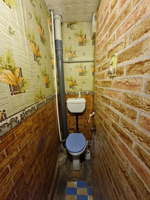 Продаж 4-х кімнатної квартири. Військове містечко 33.