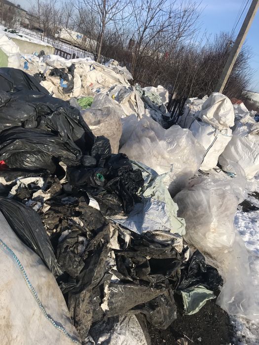 Куплю плівку поліетилен чорна агрорукав крапельний полив біг-бег клійо