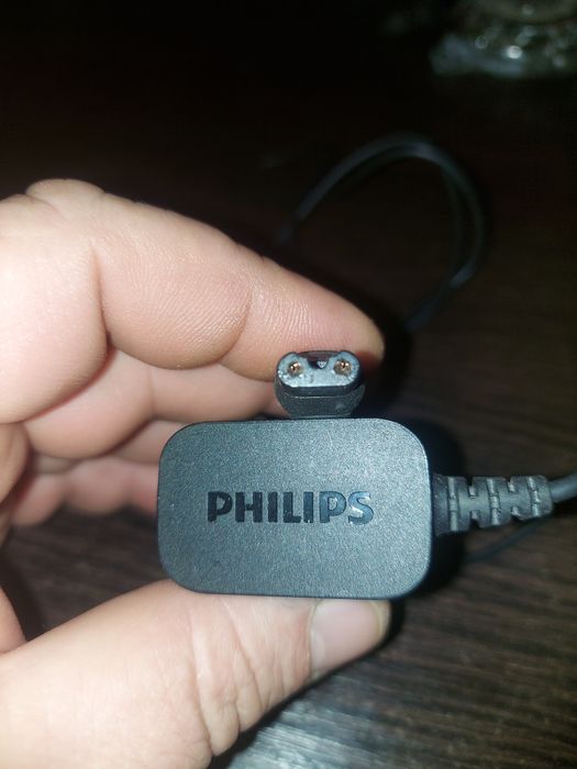 Продам зарядній прістрій Philips для  машінкі  15V