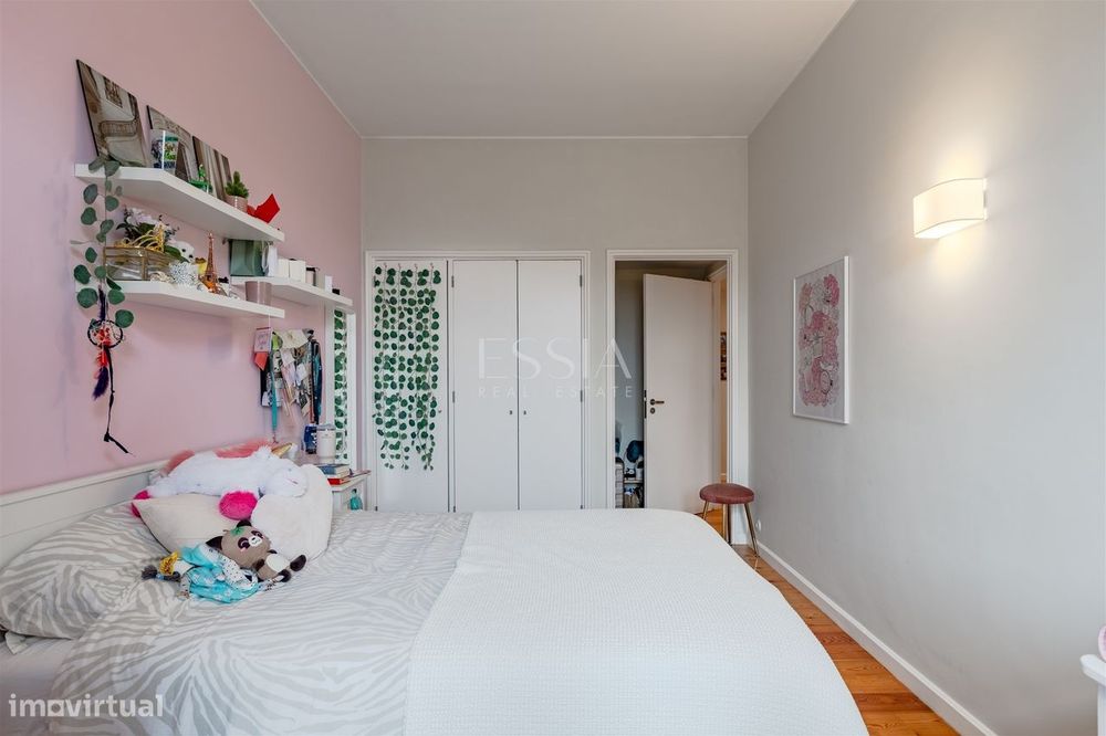 Apartamento T4 na Foz Velha a 150 metros do mar