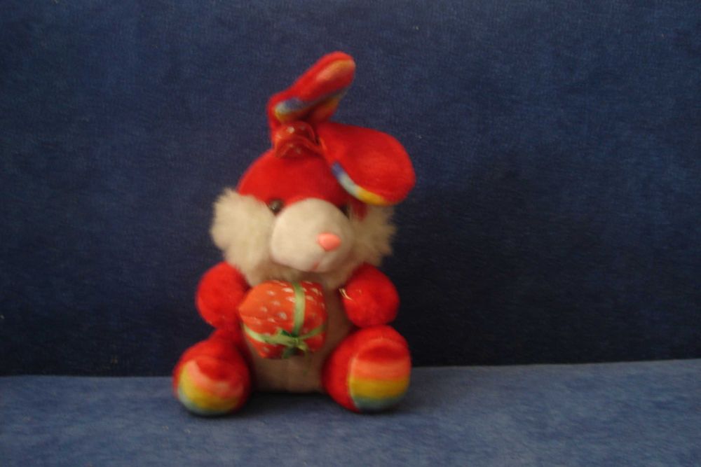 Продам одним лотом