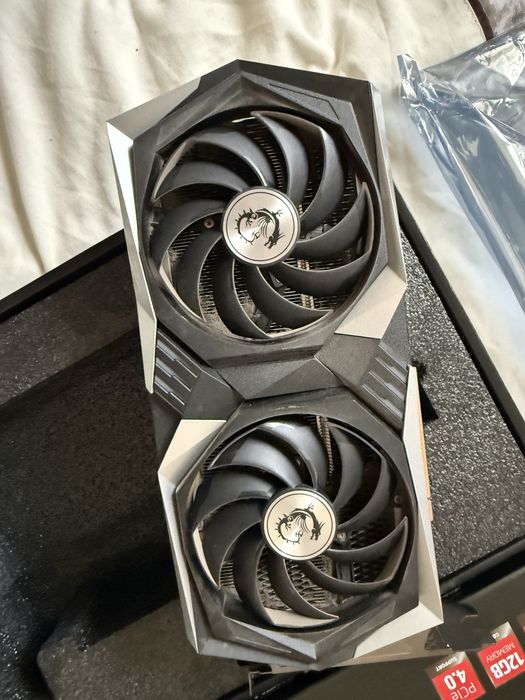 видеокарта radeon rx 6700 XT
