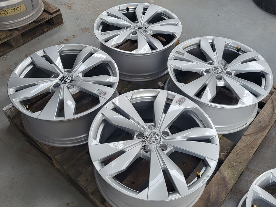 Alufelgi oryginal VW 5x112 7,5Jx19 et50 cb57,1mm jak nowe, 2020rok