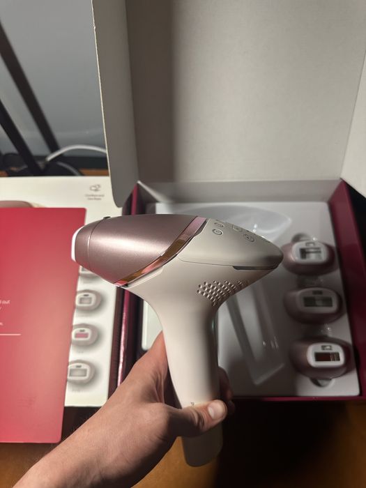 Philips Lumea IPL  9900 BRI977/00