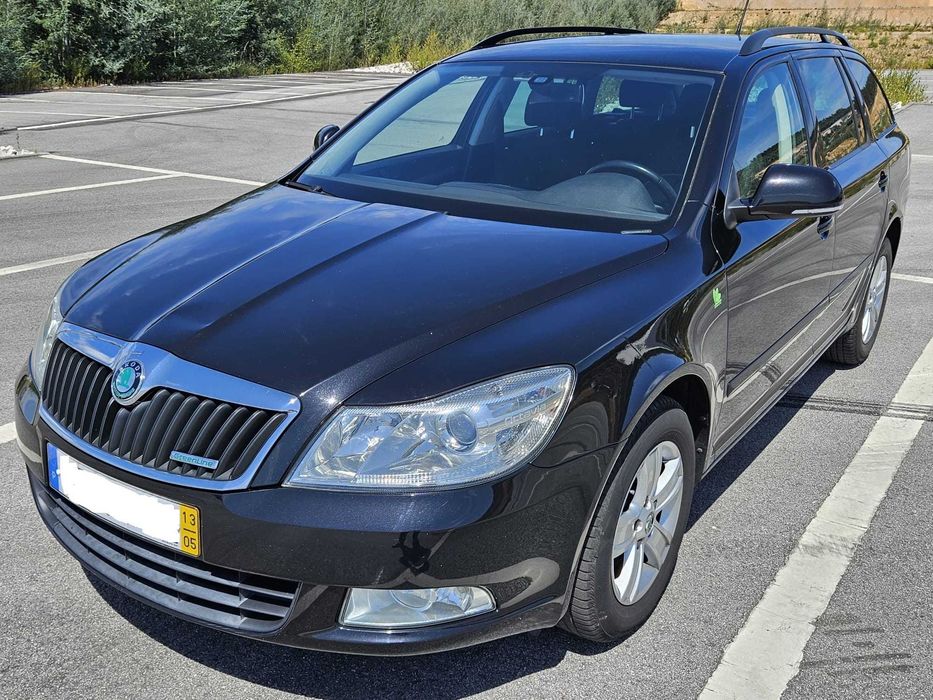 Skoda Octavia Break 1.6 TDI Greenline cor Preta (05/2013)