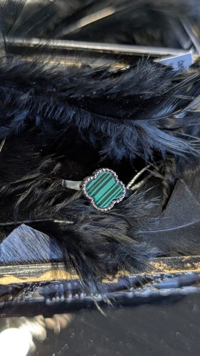 Срібне кільце з малахітом, срібні сережки вісюльки з оніксом