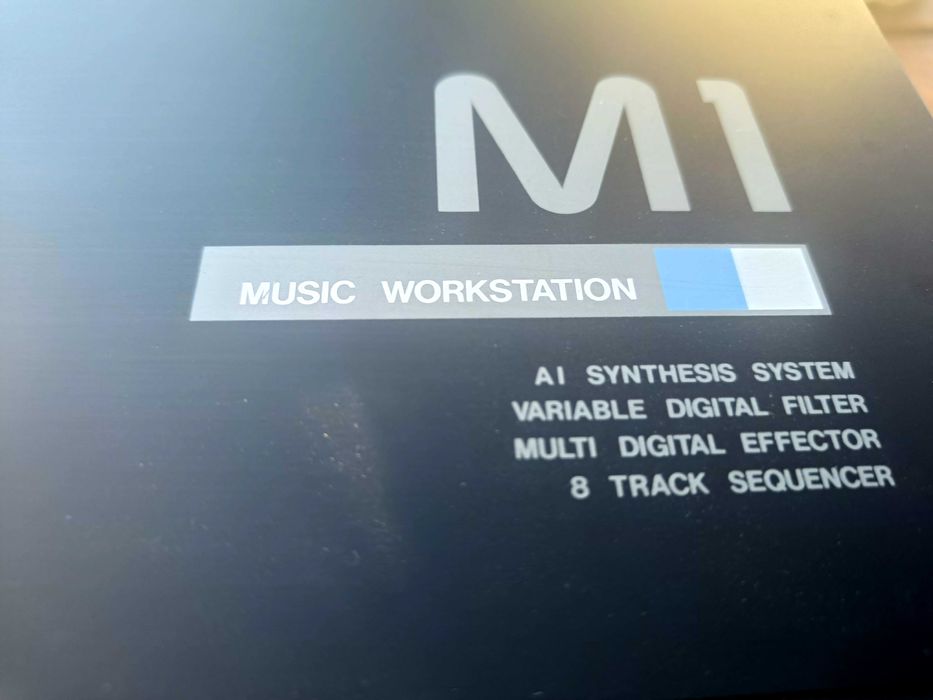 KORG M1  Cyfra w trójcy z Yamaha Dx7 i Roland D 50 ok