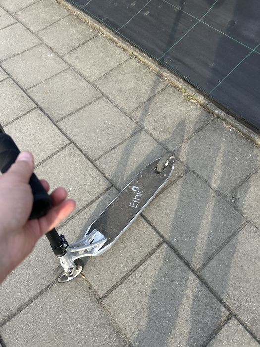 Mam do sprzedania hulajnogę wyczynowom