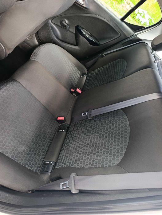 Opel Corsa 1.4 Automático 2015