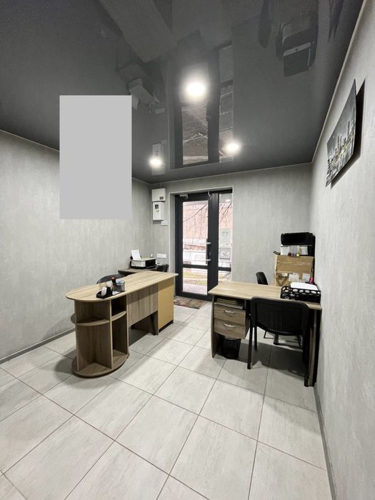 Здам окреме приміщення 50м2 біля метро Салтівське.