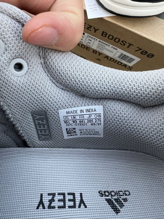 Adidas Yeezy Boost 700 V1 Wave Runner OG sneakersy niskie 44 2/3