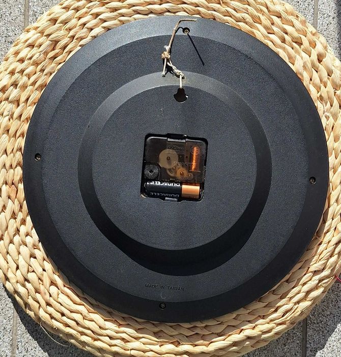 Okrągły Vintage zegar ścienny Matka Boska Maria trójwymiarowy 3D