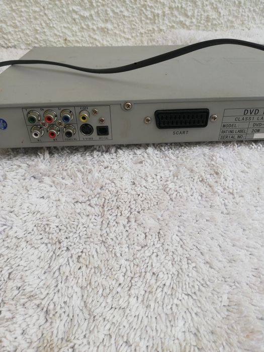 Leitor de DVD com 2 entradas de micro para Karaoke da marca AG DVD-338