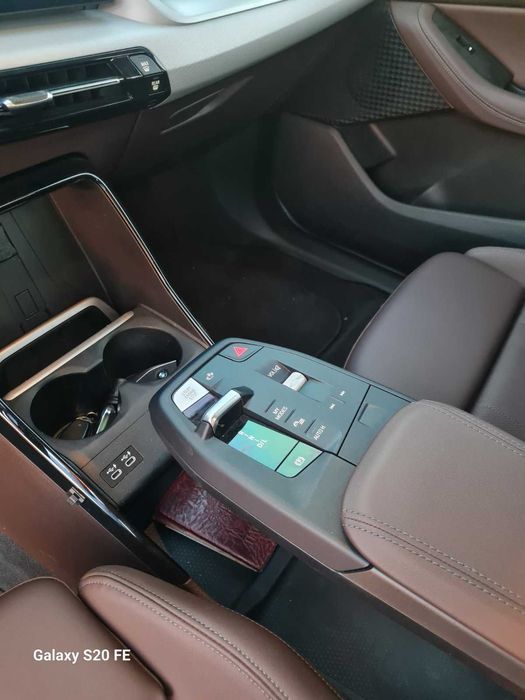 Продам BMW 220i Active Tourer, 2023 г.в.
