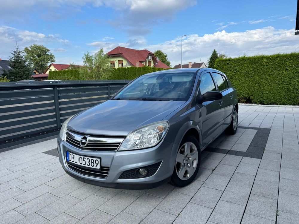 Opel Astra 1.6 Essentia