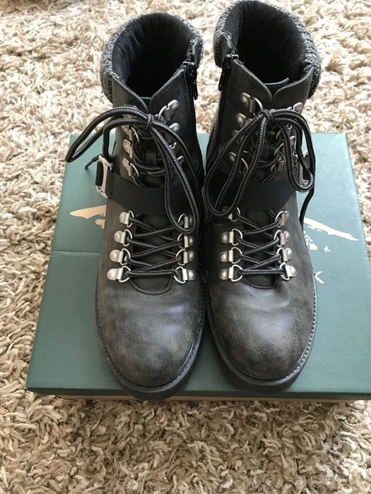 Buty do kostek, wiązane