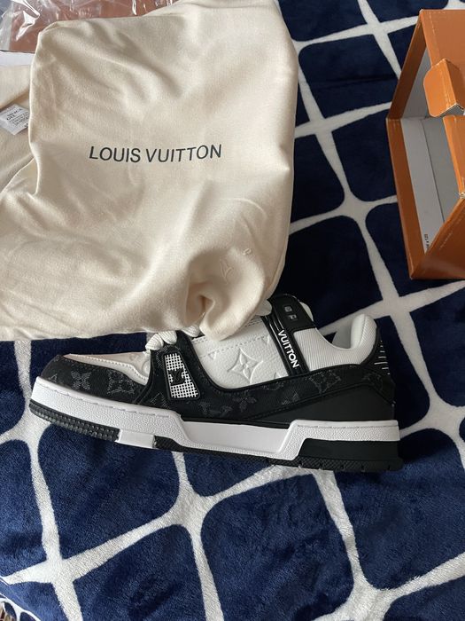 Vendo sapatilhas Louis Vuitton novos em caixa com fatura