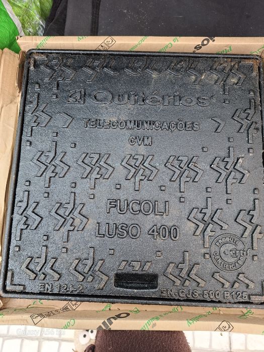 Tampa para quadro de telecomunicações