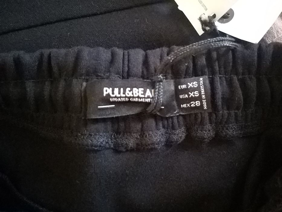Spodnie dresowe Pull&Bear XS Slim Fit