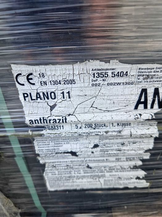 Dachówka Plano 11 antracyt glazurowany Bogener