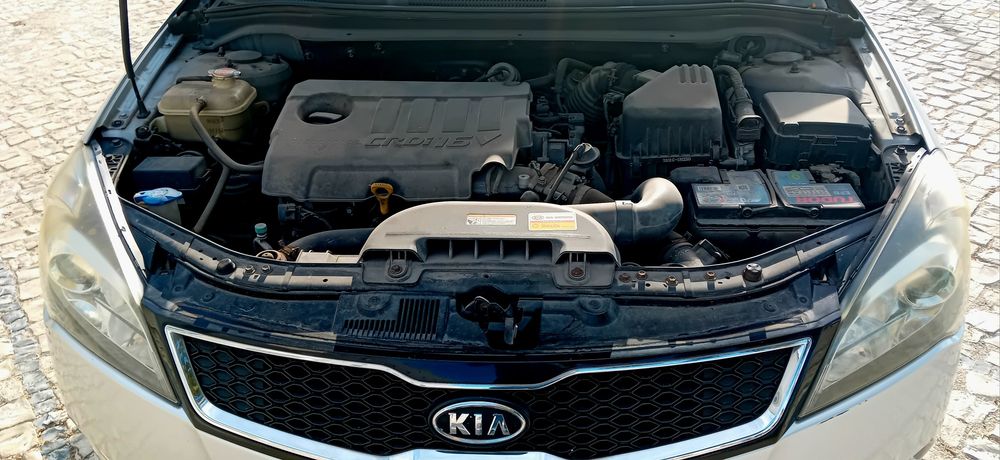 KIA CEED SW EXCELENTE Estado