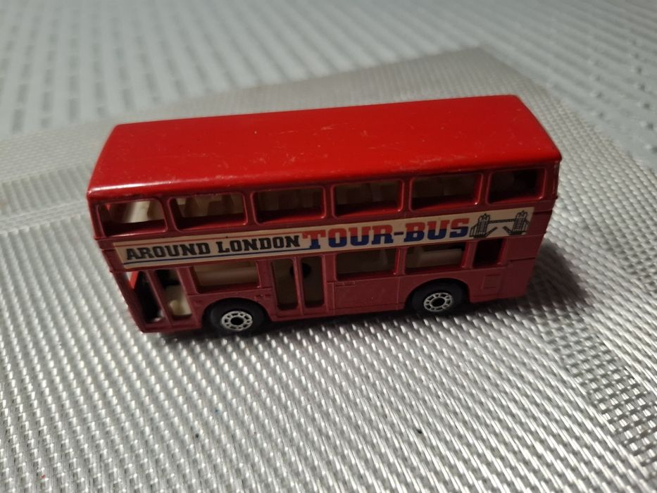 Matchbox leylamd titan skala 1:64