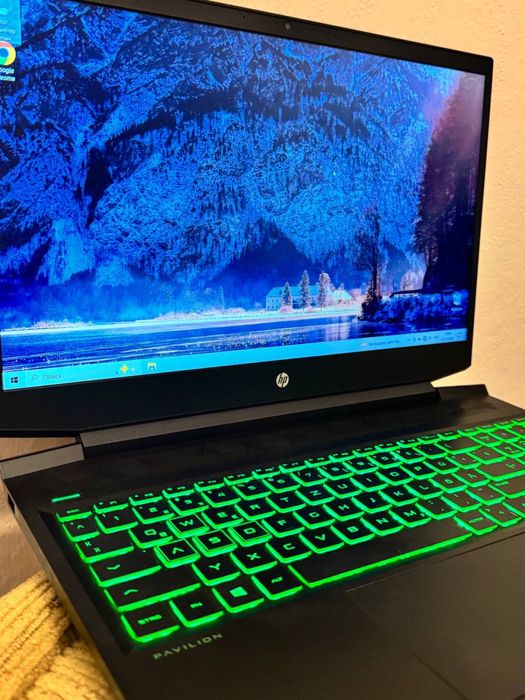 Продам свій ігровий ноутбук HP в гарному станв