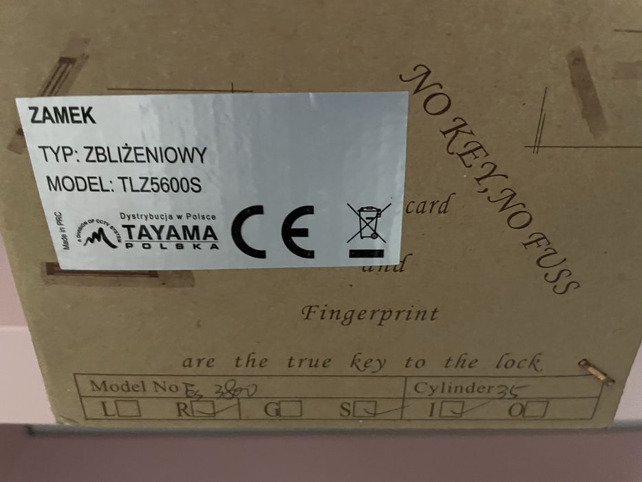 Zamek zblizeniowy tayama