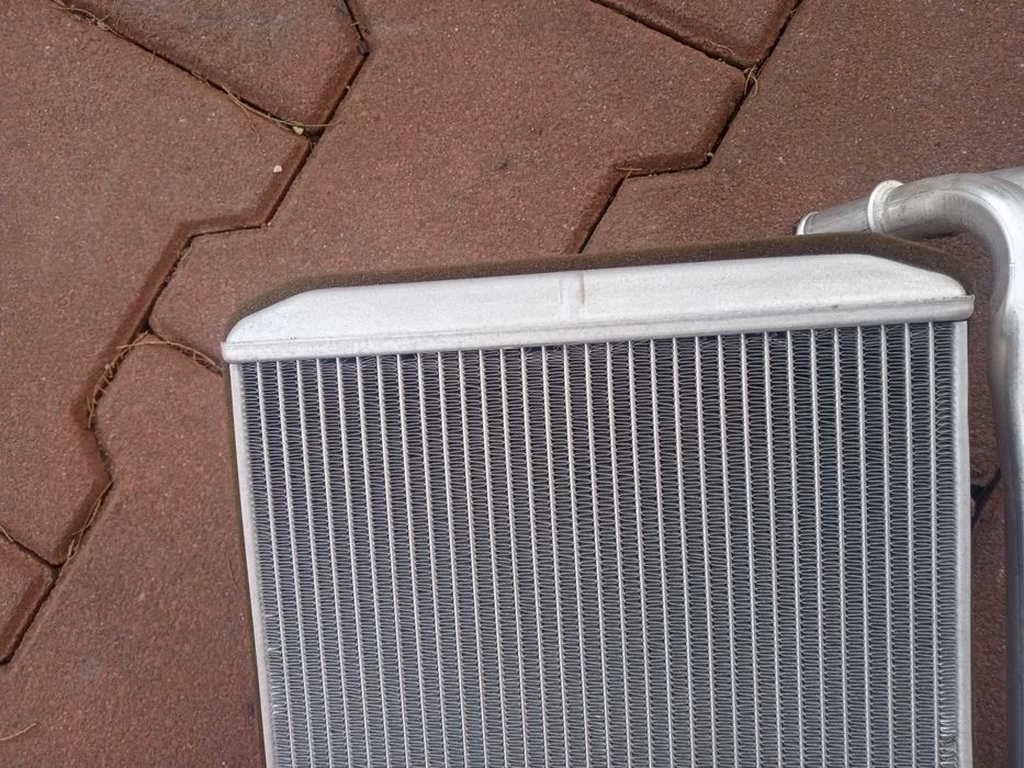 Nagrzewnica Chłodnica oryginał Iveco Daily 14-23r