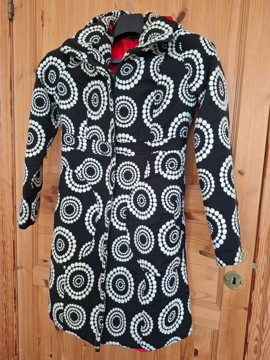 Oryginalny płaszcz damski