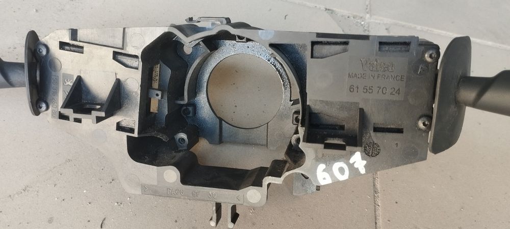 Підрульовий перемикач Peugeot 607
