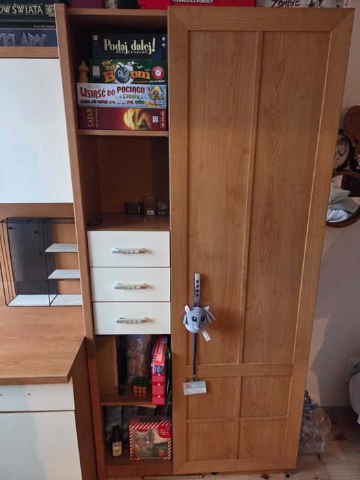 Meble black red white