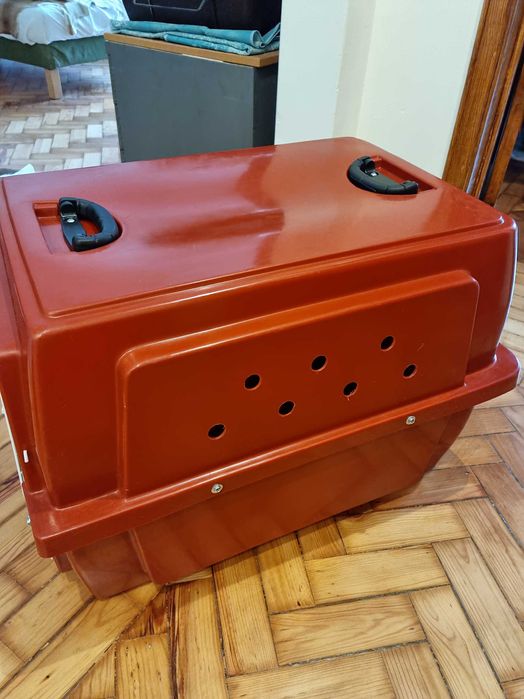 Caixa para transporte aéreo de  pet, padrão IATA