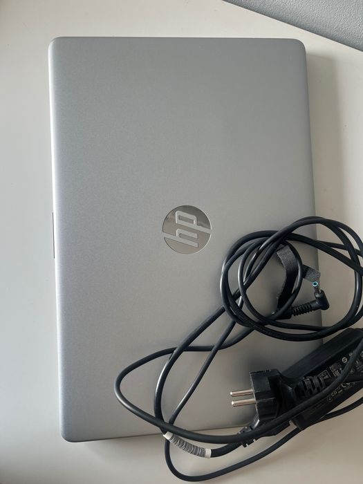 HP Laptop 15s-fq5xxx
