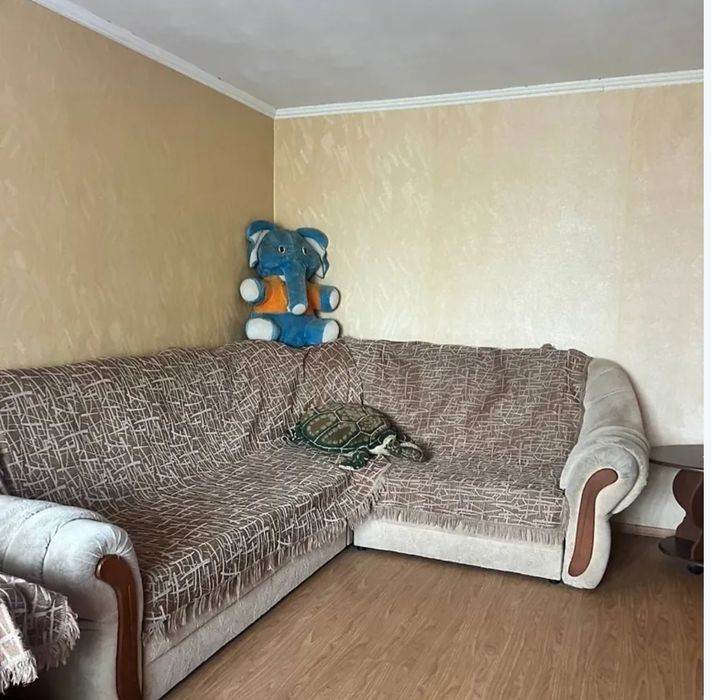 90Продам 3к квартиру вул пр- т Юності